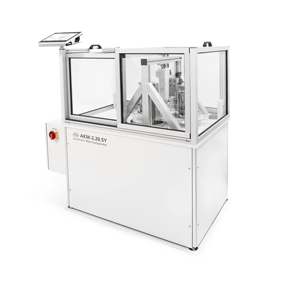 AKM-2.20.5Y Automatic Mass Comparators