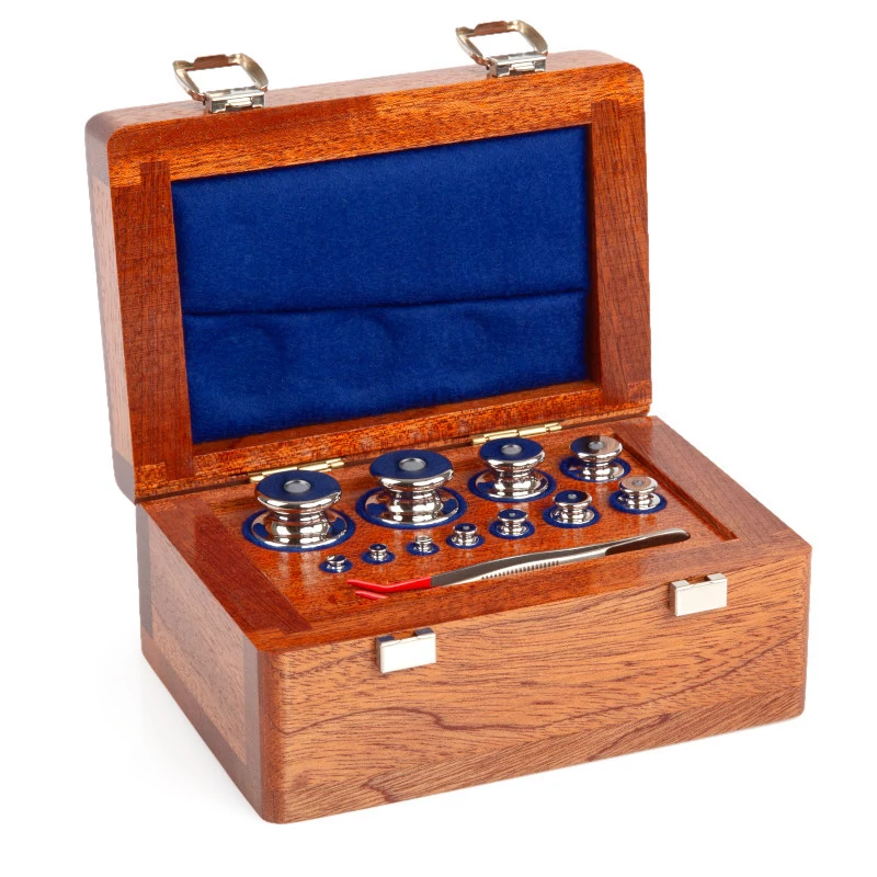 F1 Mass Standard - Knob Weights With Adjustment Chamber, Set (1 g - 200 g), Wooden Box